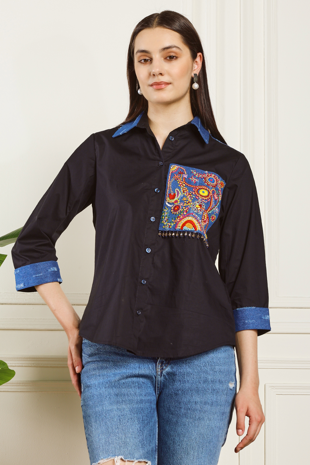 BLACK COTTON SHIRT WITH EMBROIDERED DENIM POCKET